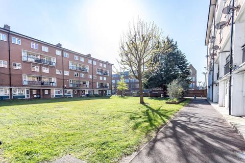 East Street, Elephant and Castle... 2 bed flat for sale
