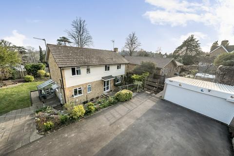 Guildown Road, Guildford, Surrey, GU2 4 bed detached house for sale