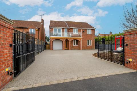 Filey Road, Gristhorpe, Filey 4 bed detached house for sale