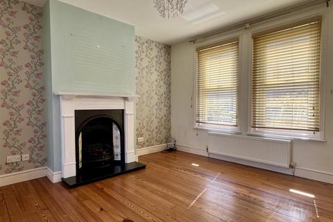 Oaks Road, Folkestone, Kent 3 bed end of terrace house for sale
