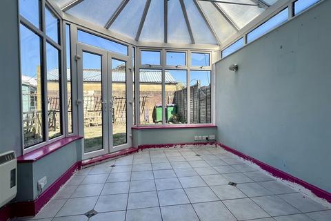 Oaks Road, Folkestone, Kent 3 bed end of terrace house for sale