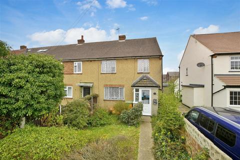 Easedale Drive, Hornchurch, Essex 3 bed end of terrace house for sale