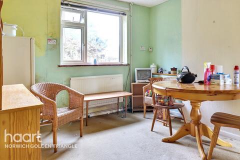 Robin Hood Road, Norwich 3 bed semi