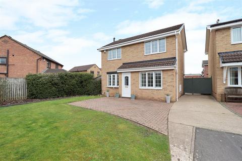 Wardell Close, Yarm, TS18 3BQ 3 bed detached house for sale