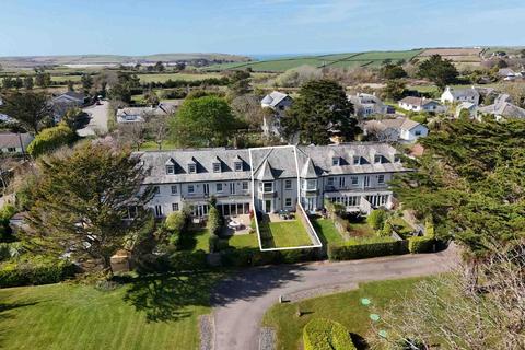 6 Lowenna Manor 4 bed terraced house for sale