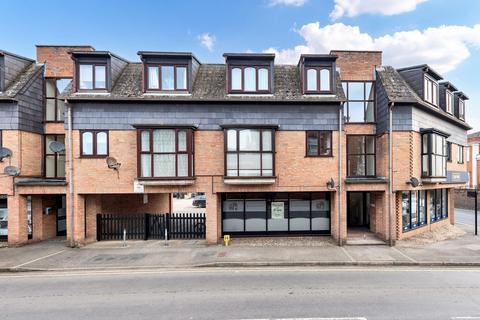 High Street, Newmarket CB8 2 bed flat for sale