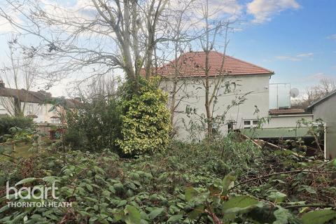 Parry Road, London 3 bed terraced house for sale