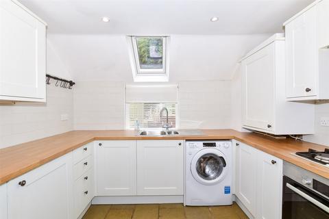 Lower Road, East Farleigh, Maidstone... 2 bed semi