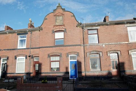 Walmersley Road, Bury BL9 2 bed terraced house for sale