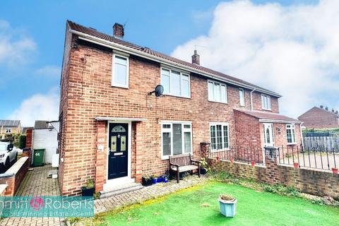 Dene Way, Seaham, Durham, SR7 2 bed semi