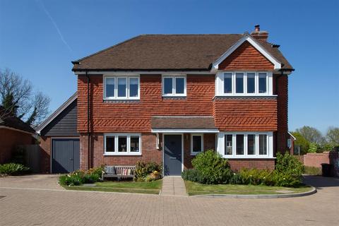 Barnfield, Balcombe 3 bed detached house for sale