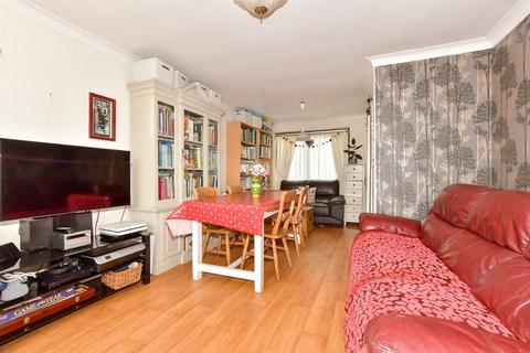 Stonebridge Way, Faversham, Kent 4 bed terraced house for sale