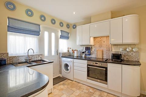 Park Gate, Knaresborough 3 bed detached bungalow for sale