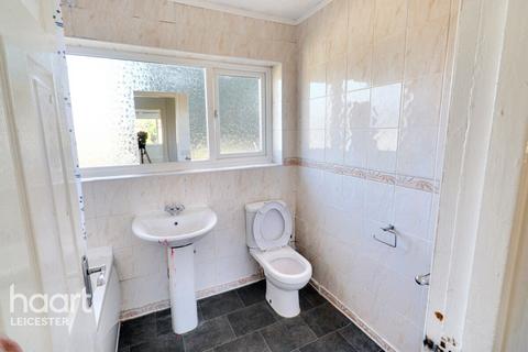 Fastnet Road, Leicester 3 bed terraced house for sale