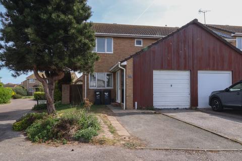 Eastchurch Road, Margate, CT9 2 bed semi