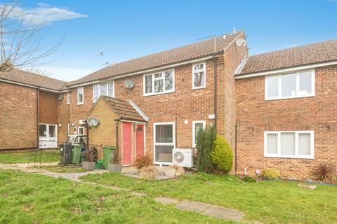 Tewkesbury Close, Basingstoke RG24 1 bed maisonette for sale