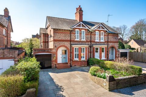 Hawthorn Park, Wilmslow, Cheshire, SK9 4 bed semi