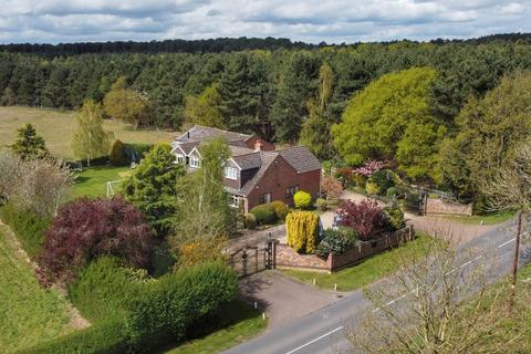 Fordfield Road, Millbrook... 4 bed detached house for sale