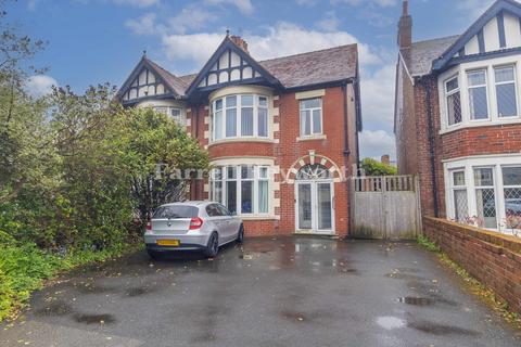 Preston New Road, Blackpool FY4 3 bed flat for sale