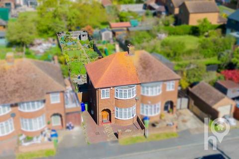 Rosemary Avenue, Sheerness ME12 3 bed semi