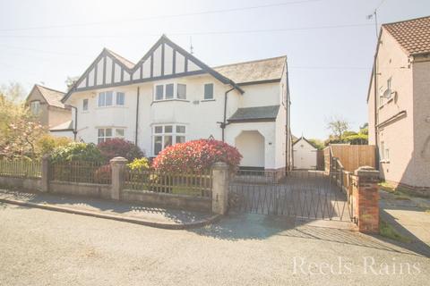 Berwick Gardens, Ellesmere Port CH66 3 bed semi
