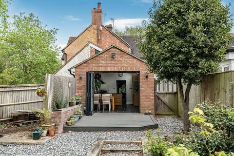 Haddenham Road, Aylesbury HP17 3 bed terraced house for sale