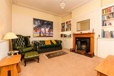 Mill Road, Gillingham, Kent 5 bed terraced house for sale