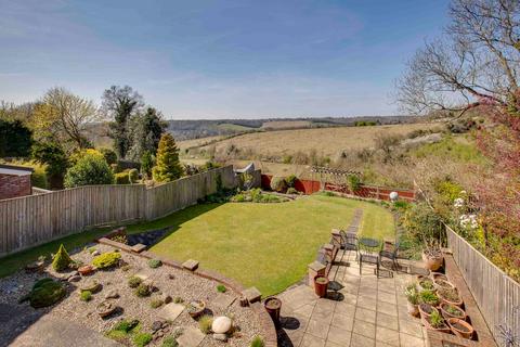 Brands Hill Avenue, High Wycombe HP13 4 bed detached house for sale