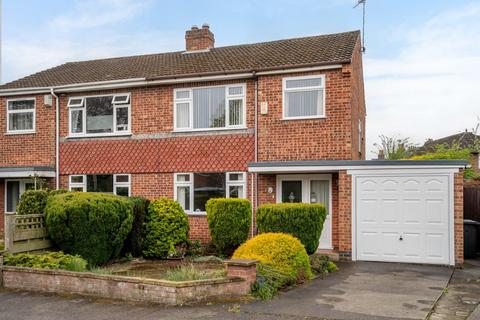 Lynden Way, York 3 bed semi