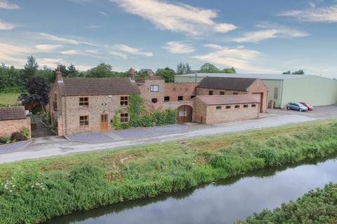 Sandtoft Road, Doncaster DN9 Farm for sale