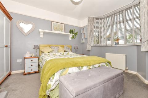 Harold Avenue, Westgate
