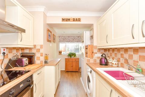 Crofton Close, Waterlooville, Hampshire 3 bed semi