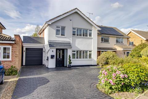 Greenacres, Hadleigh SS7 3 bed detached house for sale
