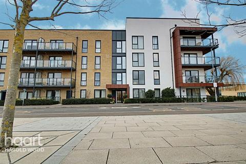 St Clements Avenue, Harold Wood 1 bed flat for sale