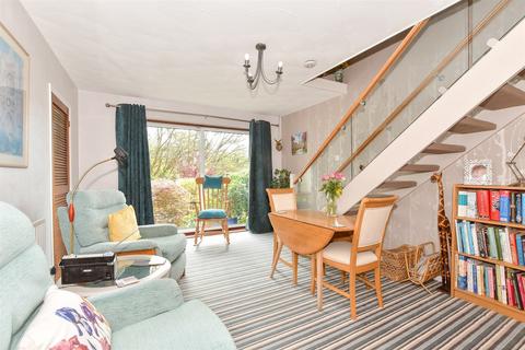 Laburnum Lane, Sturry, Canterbury, Kent 4 bed chalet for sale