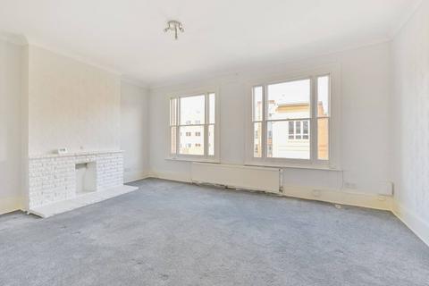 Church Road, Kingston, Kingston upon... 2 bed flat for sale