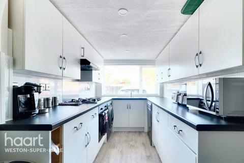 Flamingo Crescent, Weston