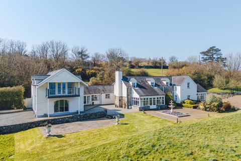 Beaumaris LL58 5 bed detached house for sale