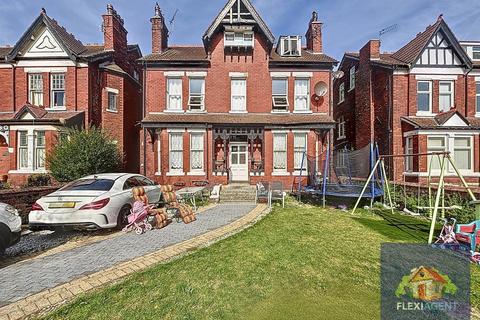 Knowsley Road, Southport PR9 6 bed detached house for sale