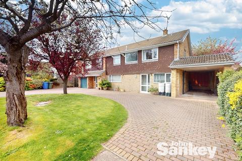 Chatsworth Drive, Mansfield, NG18 5 bed detached house for sale