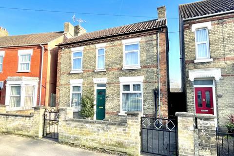 Oundle Road: Woodston 3 bed detached house for sale