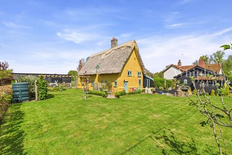 Mill Road, Thelnetham, Diss 4 bed cottage for sale