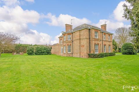 Holme 7 bed detached house for sale