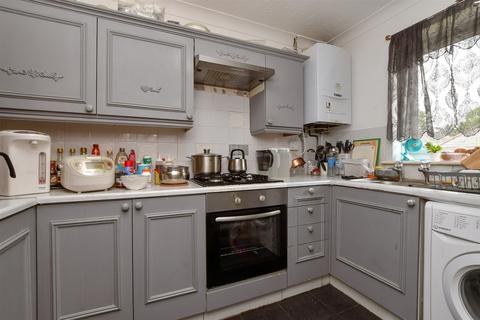 Alvia Gardens, Sutton SM1 2 bed end of terrace house for sale