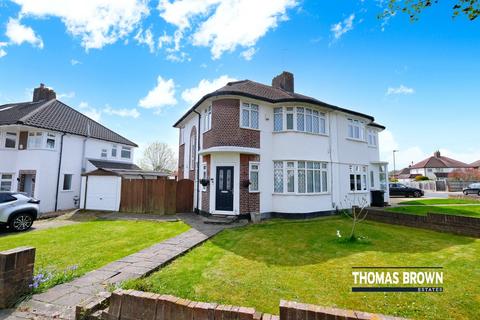 Borkwood Way, Orpington 3 bed semi