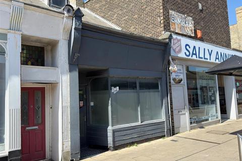London Road South, Lowestoft 2 bed apartment for sale