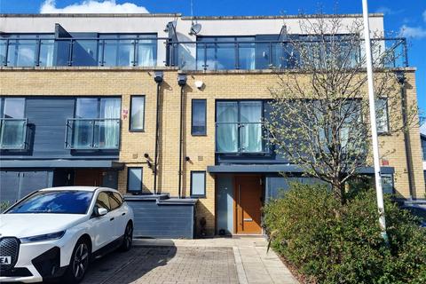 Ashflower Drive, Romford RM3 3 bed terraced house for sale