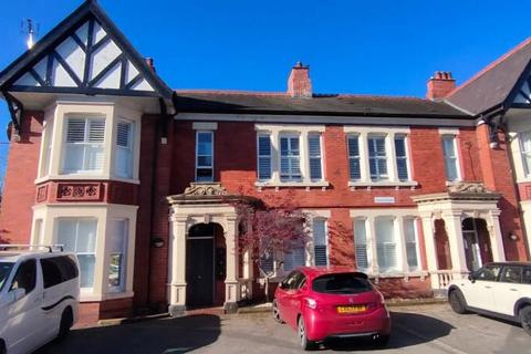 Belmont Road, Wrexham, ., LL13 7PW 2 bed apartment for sale