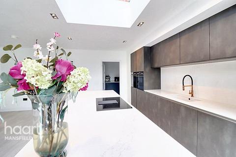 Lime Grove, Mansfield 4 bed detached house for sale