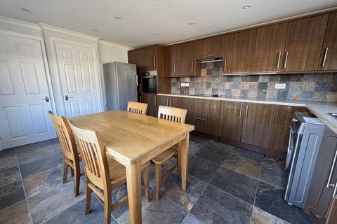 High Terrace, Holyhead, LL65 3 bed detached bungalow for sale